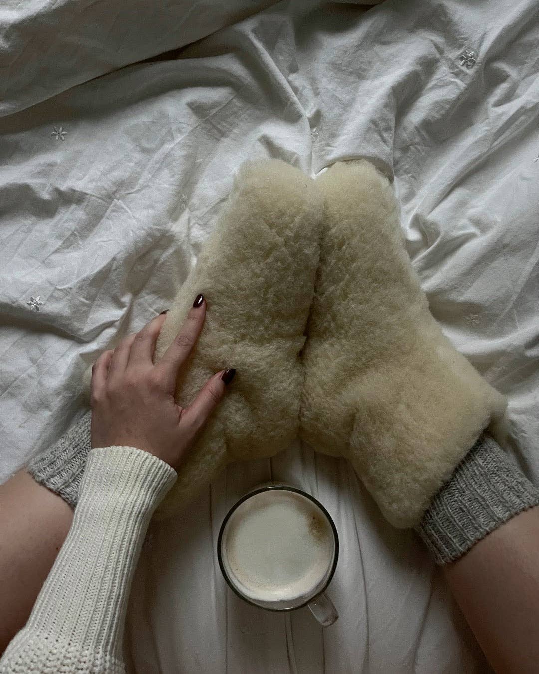 The Cozy Sheep – Großhandel Hausschuhe – Unisex – Hohe Hausschuhe aus weißer Merinowolle8