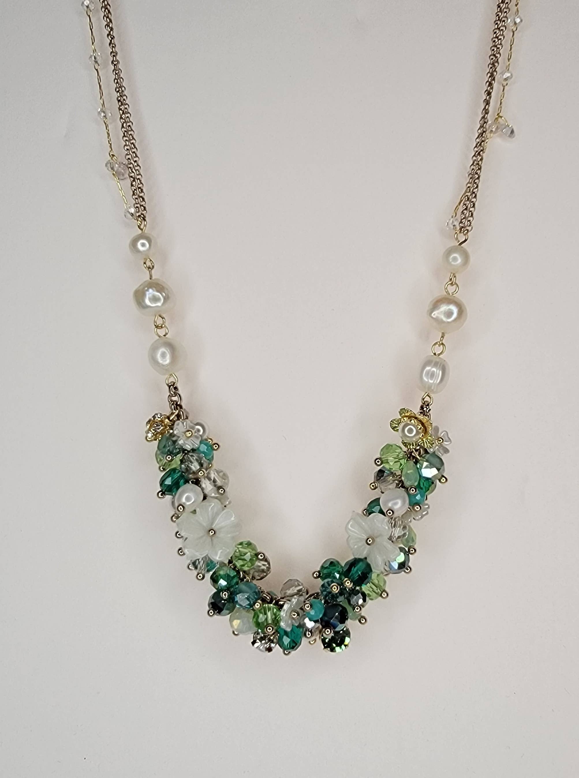 BETTYOH INC - Wholesale Beaded/Pearl Necklace - Handmade Floral Delicately Crafted Pearl Necklace8