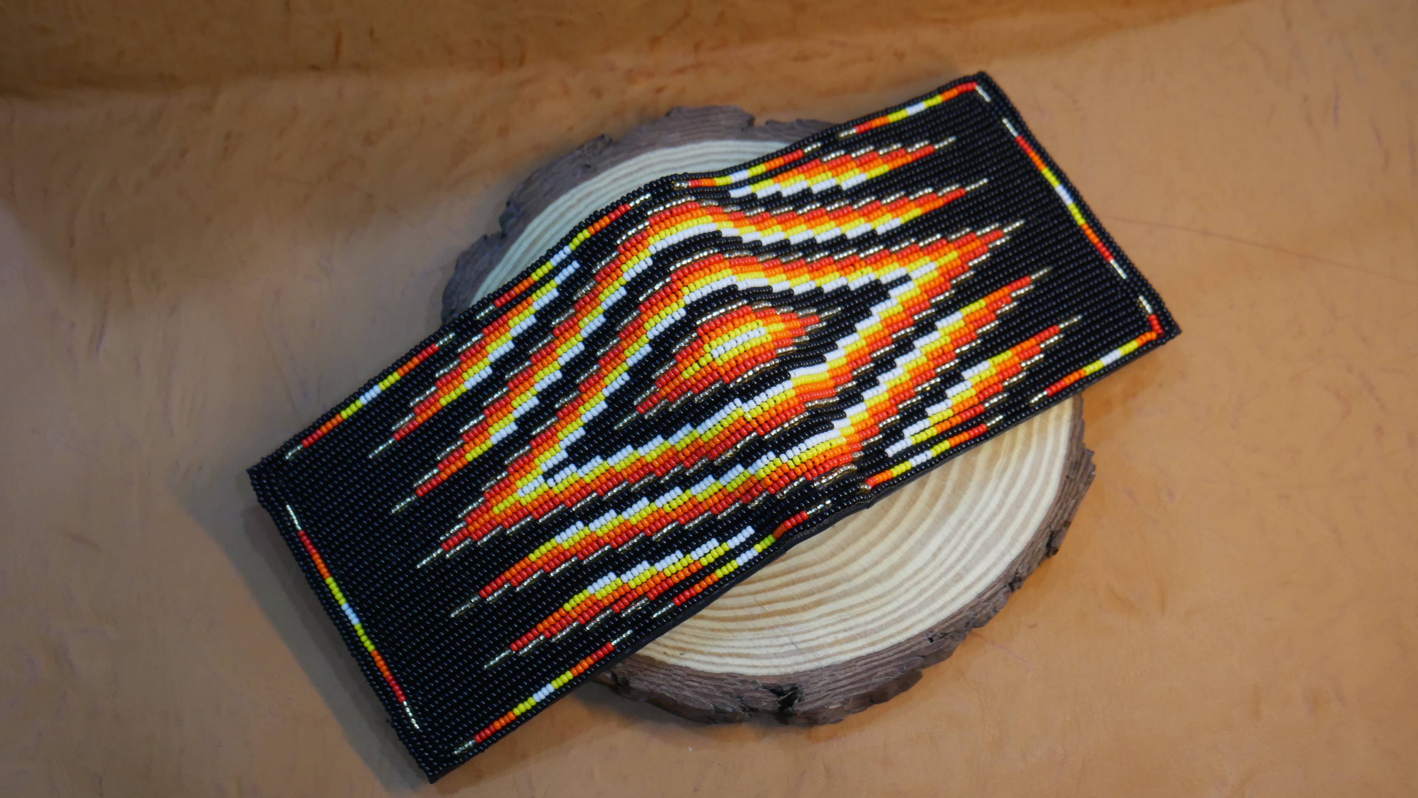 KANGURAH – Großhandel Brieftasche – Damen – Handgefertigte Geldbörse mit aufwändiger Perlenstickerei, faltbares Portemonnaie0