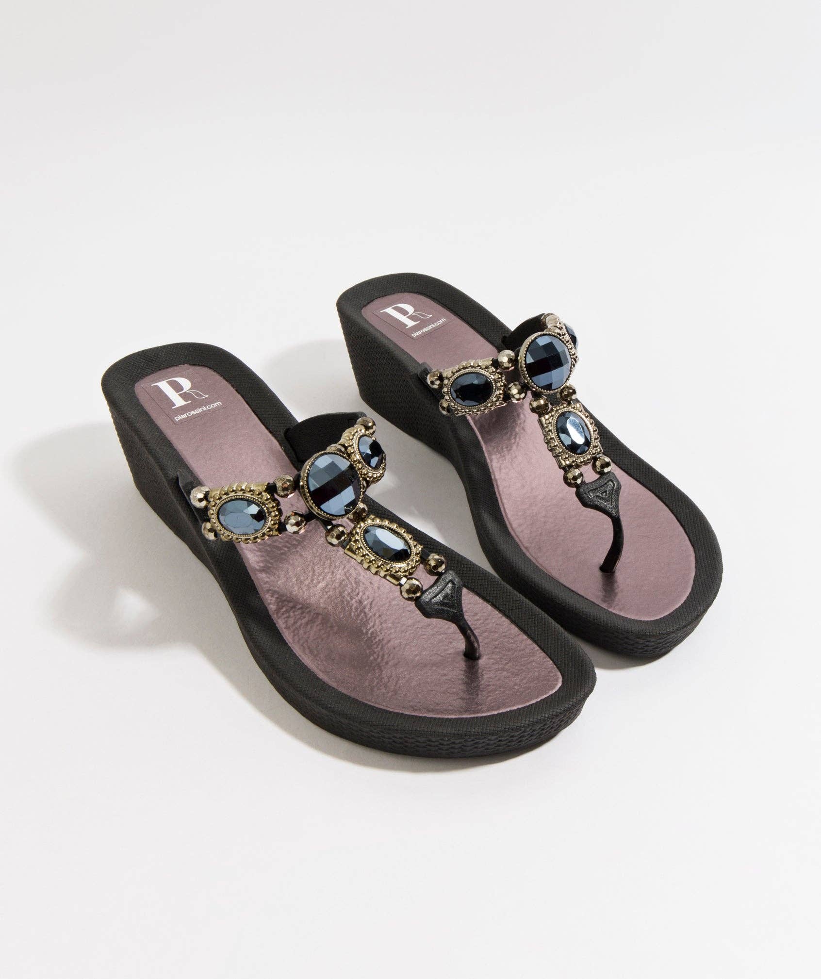 Pia Rossini Ltd - Vendita all'ingrosso Sandali - Donna - Appollo Scarpe da piscina nere (confezione da 8)0