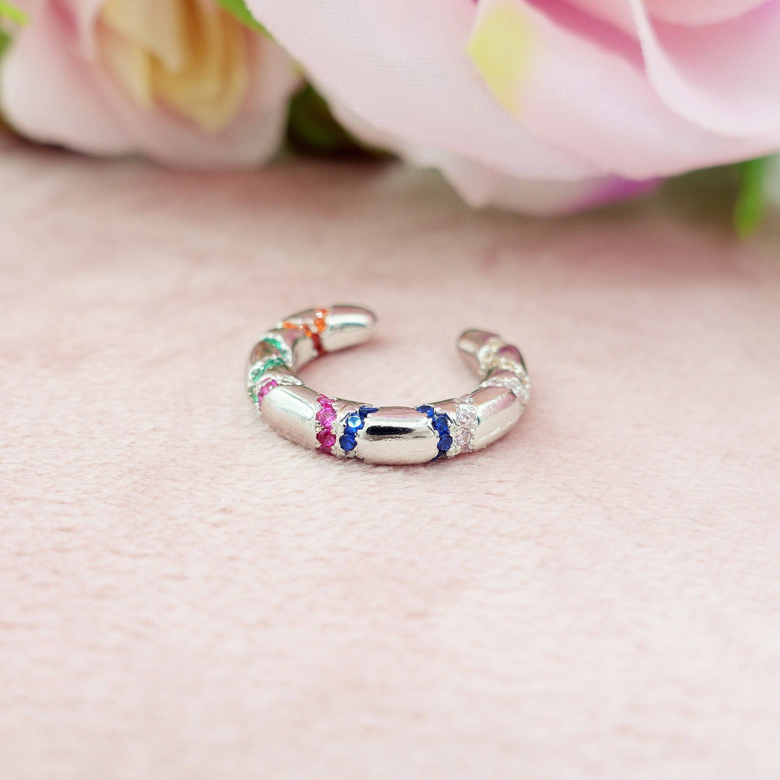 Daemon srls – Großhandel Ear Cuff/Ohrklemme – SORAYA – Einzelner Earcuff ohne Loch mit Zirkonia in Regenbogenfarben14