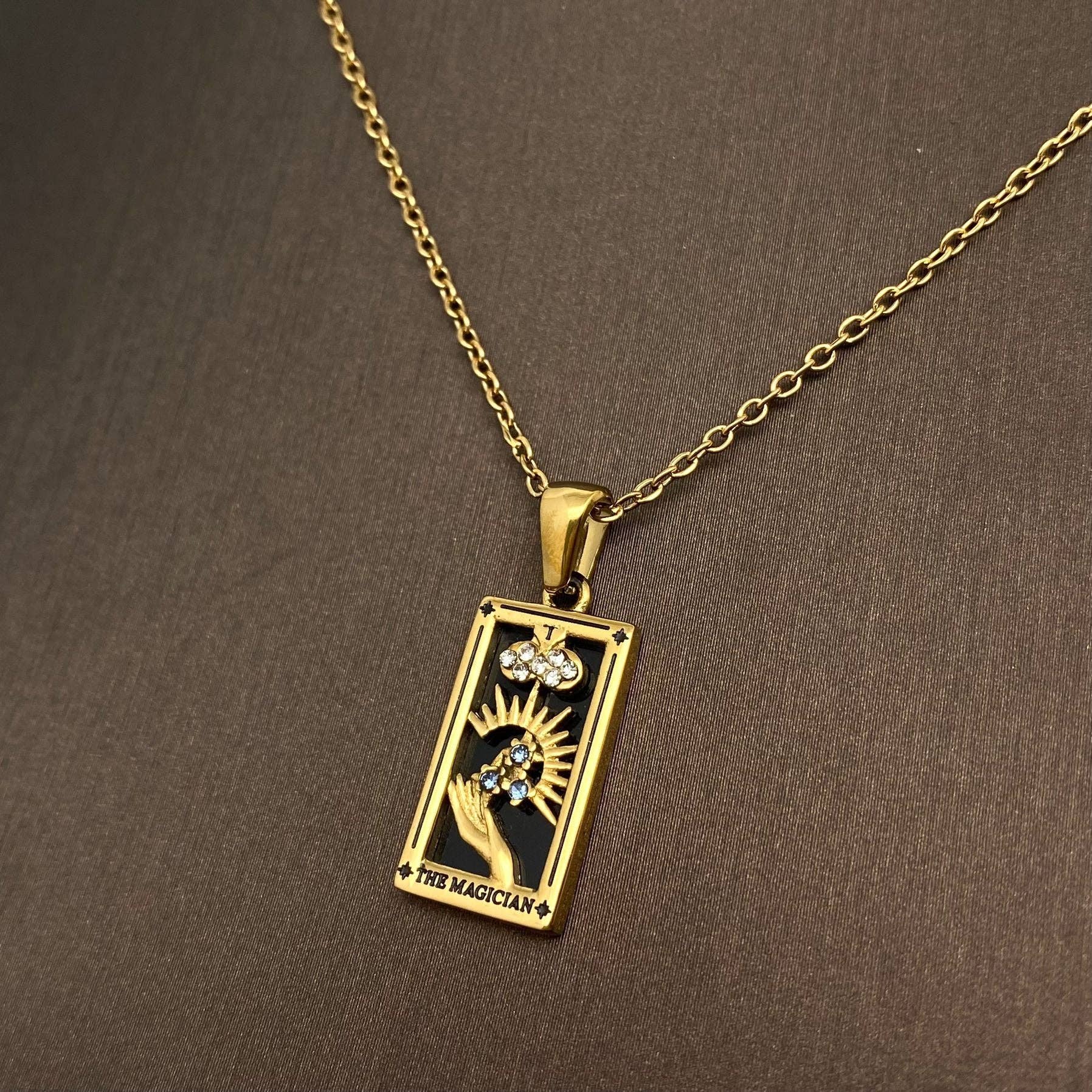 Mio Queena – Engroshandel Halskæde med vedhæng – Stjerne Måne Tarot 18K Guldbelagt Stålhalskæde - FGS/MS0