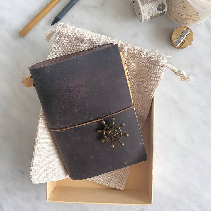 PAPERCROWN NI - Wholesale Notebook - Titanic Leather Journal Traveler's Notebook made in Belfast7