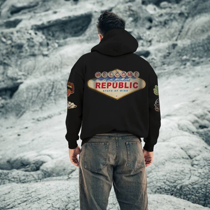Independent Republic - Wholesale Hoodie - Unisex - State of Mind © felpa nera con cappuccio1