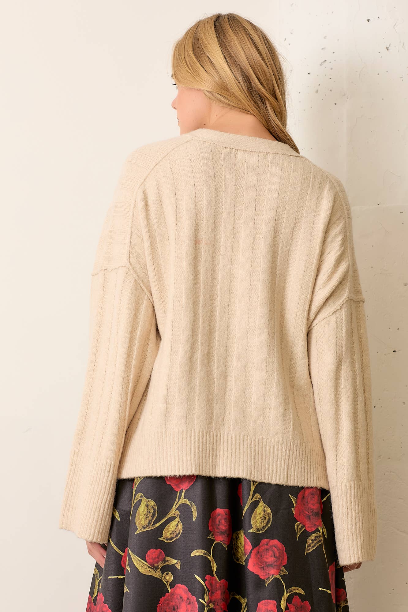 Polagram by Wellmade USA - Wholesale Cardigan - Women's - V-NECK KNIT CARDIGAN2