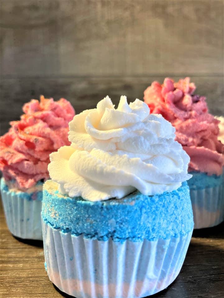 Bombe de bain Cupcake (2 en 1) pour la vente par De La Beuh Body