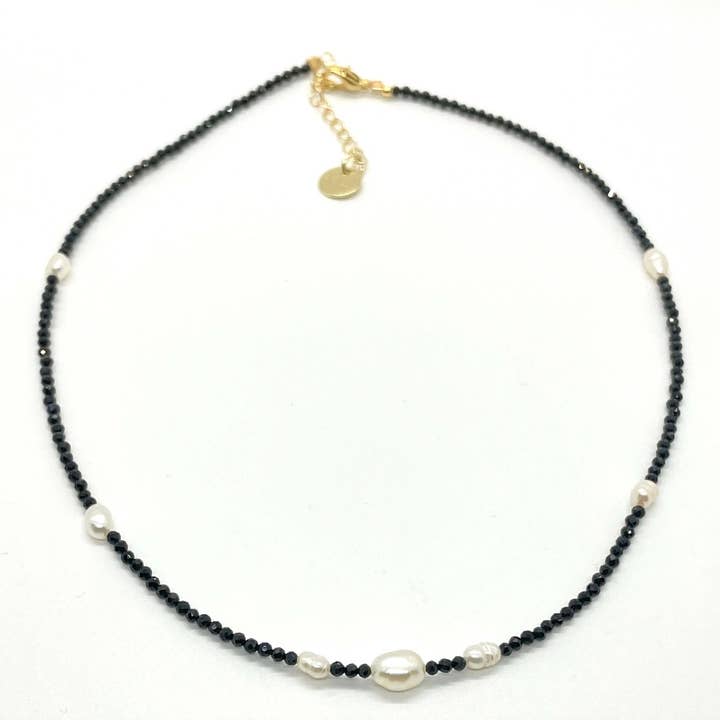 Collar blanco y negro para venta al por mayor de Eli m London