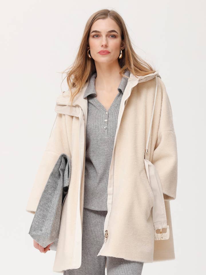 Manteau Dexio en maille épaisse feutrée pour la vente par OKY