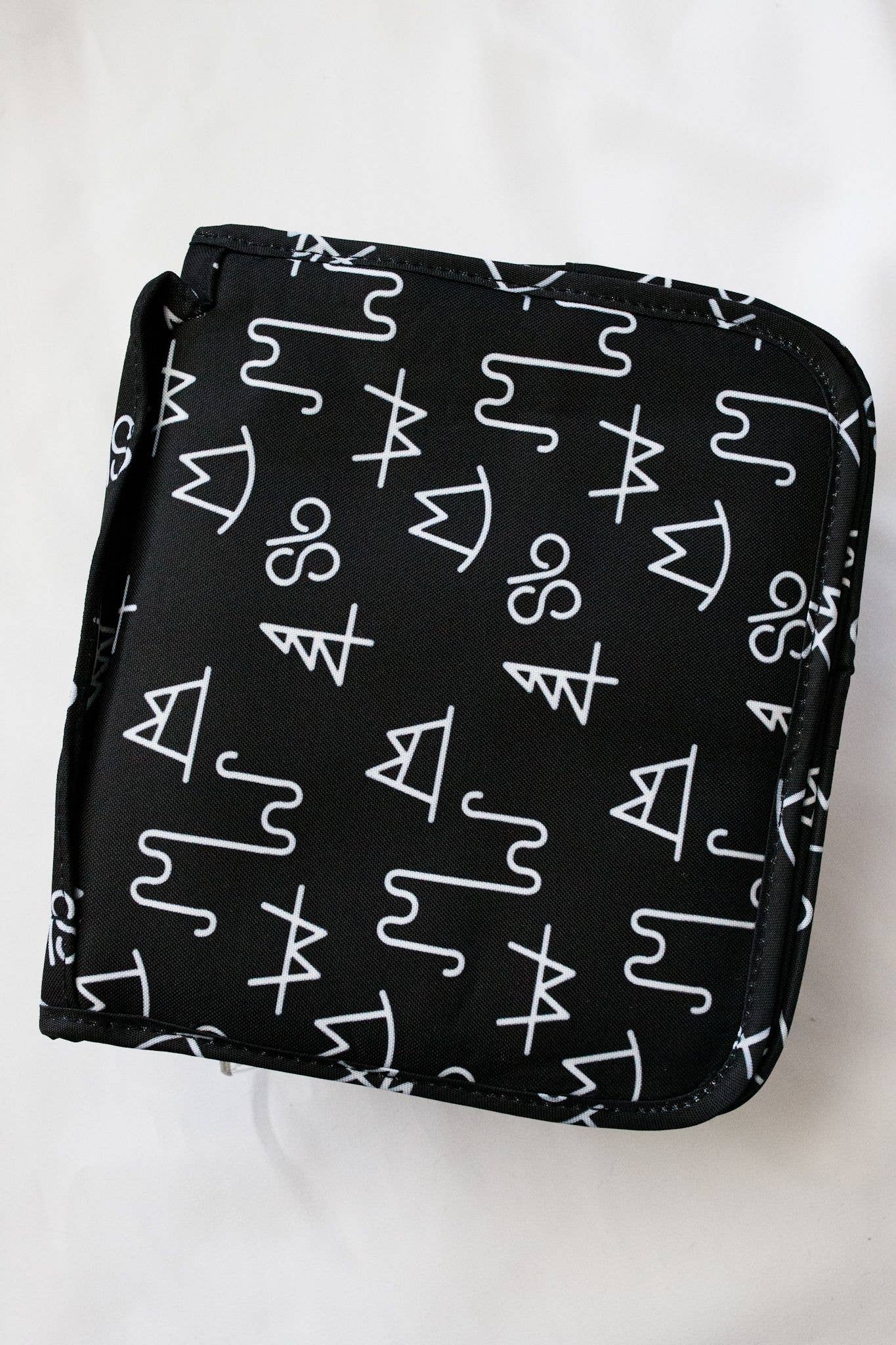 The Front Porch Label - Wholesale Toiletry Bag - Women's - Black Brand Shower Tote3