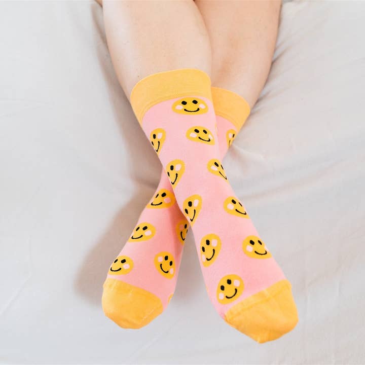 Joode - Wholesale Socks - Women's - Smiley Pink Socks1