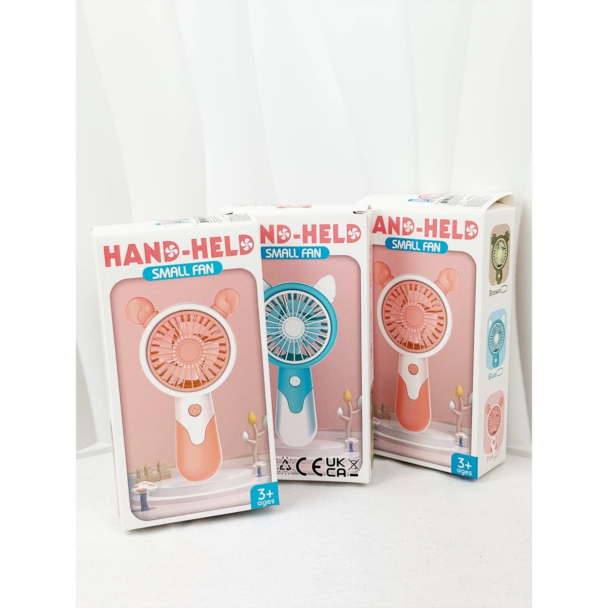 MÉLANGER LA COULEUR Ventilateur portable avec oreilles et support rétractable en vente sur Faire8