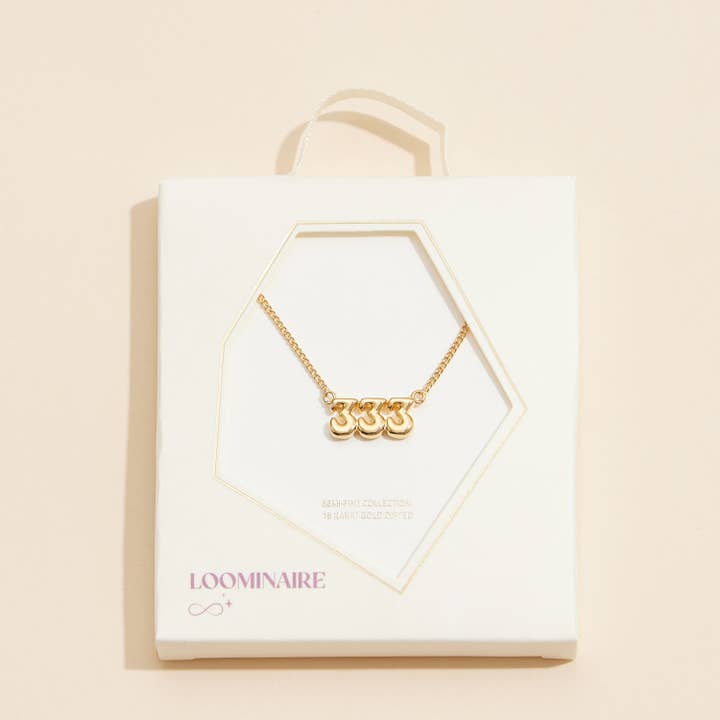 Engel nummer „333" 18-karaats gouden dompelketting voor wholesale door Lilla Haven