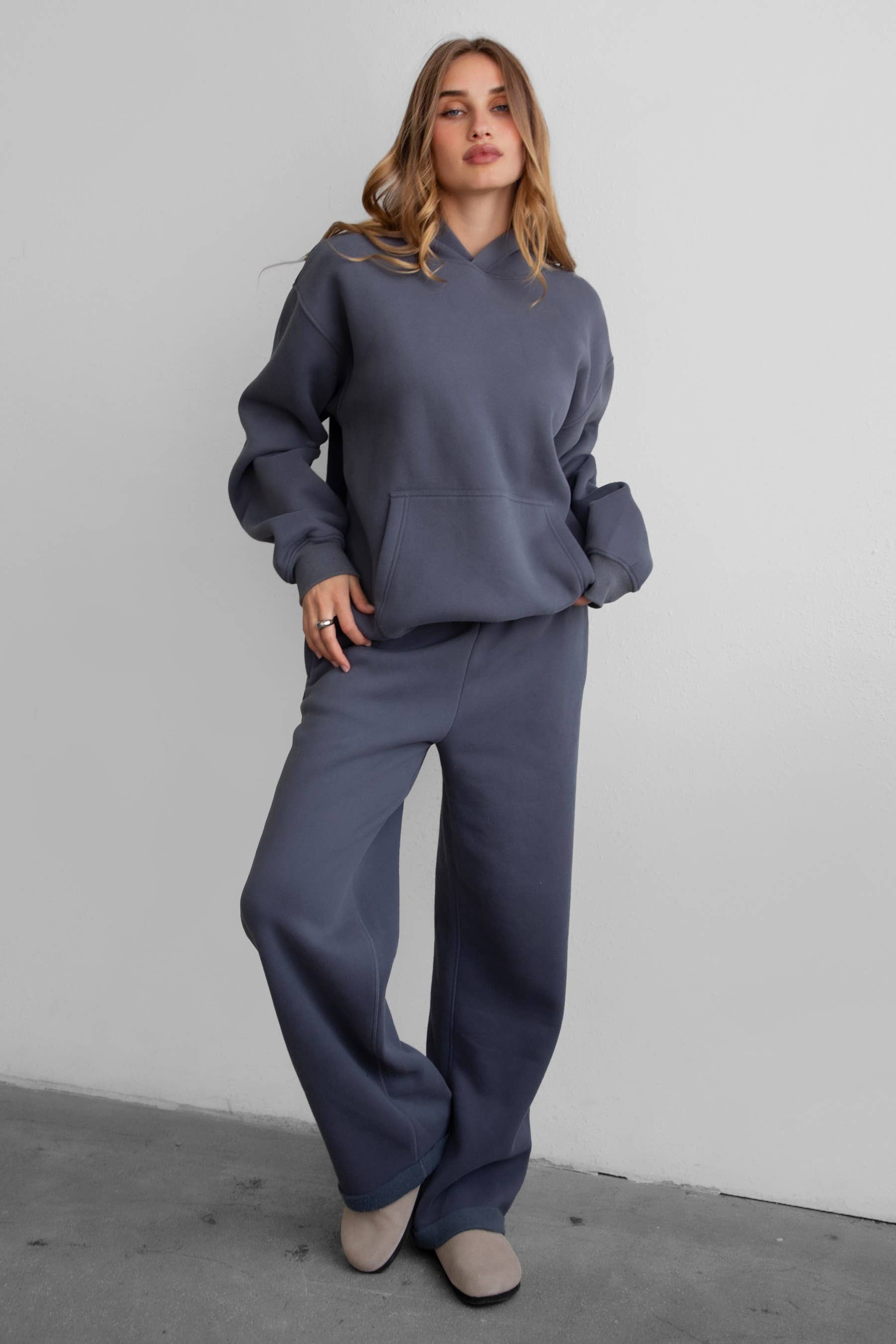 TICTOC - Wholesale Lounge Sweatpants/Joggers - Women's - LANI Cloud Fleece Wide Leg Sweatpants Stretch Waist & Pocket15