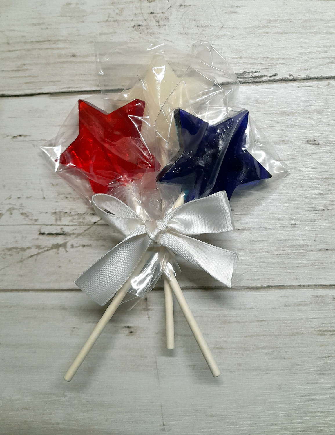 Homespun Parties - Wholesale Lollipop - Red, White and Blue Hearts Patriotic Lollipops1