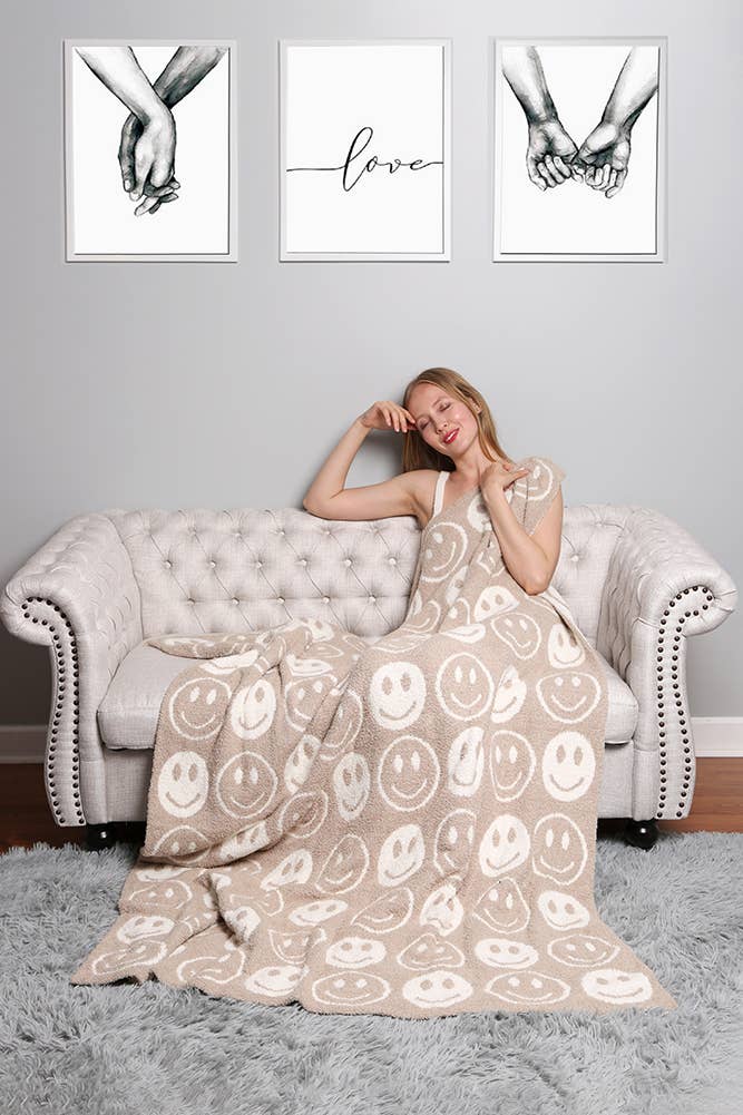 Hana - Wholesale Throw Blanket - Luxury Soft Happy Face Throw Blanket26