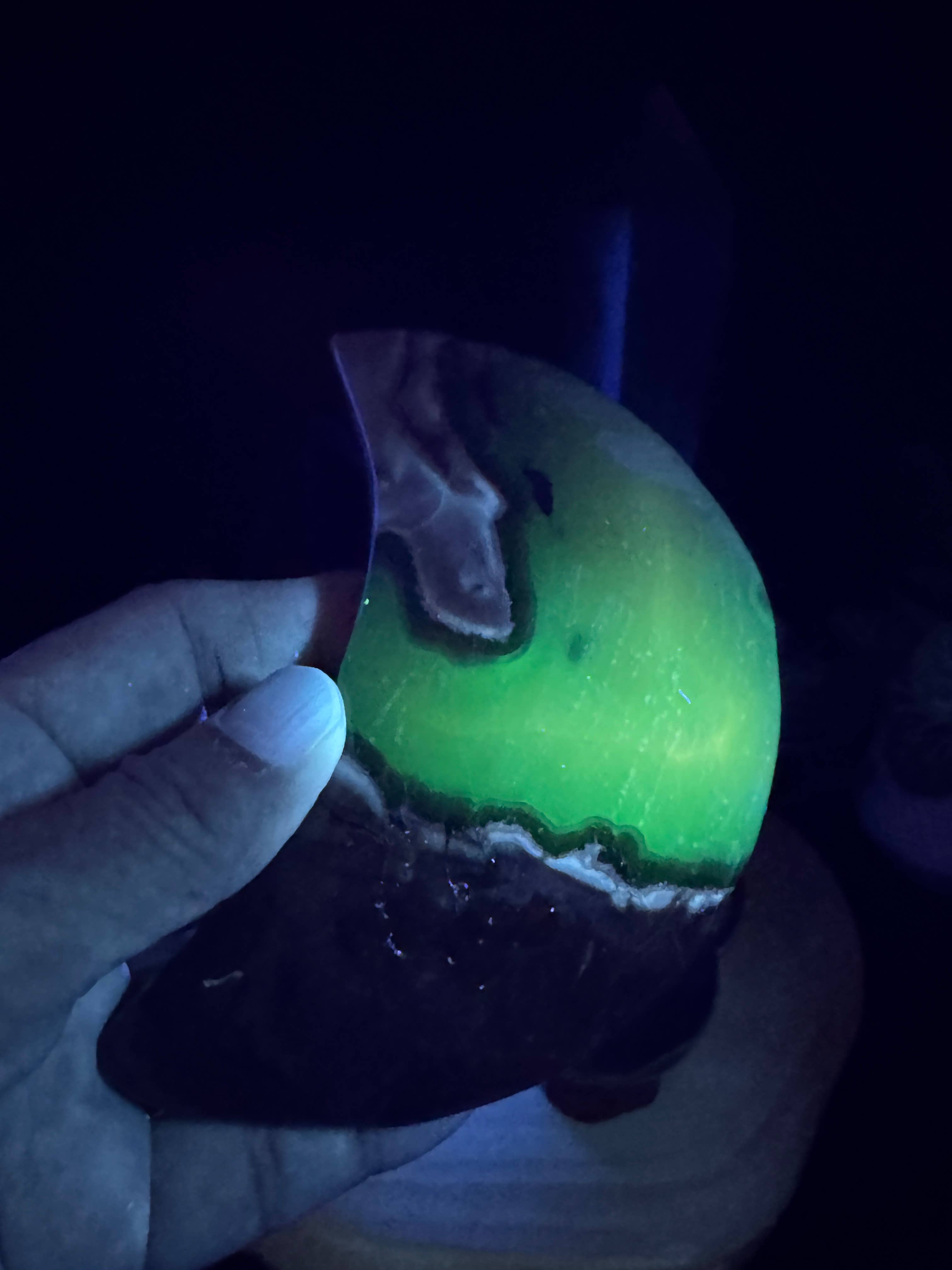 The 7 Directions - Wholesale Spiritual Stone/Crystal - 4 pc UV reactive Volcanic agate sphere wand moon bundle G71910