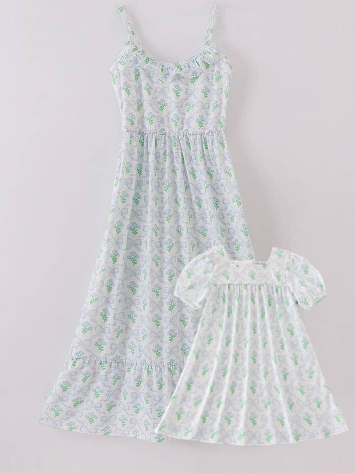 Vestito mamma e me con stampa di foglie verdi e fiocco per la vendita all'ingrosso da parte di Aspen Rain Boutique