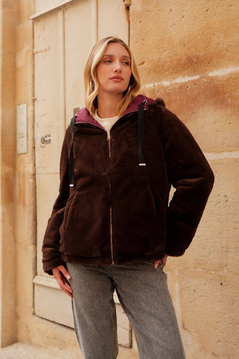 Attrait Paris - Wholesale Parka - Women's - Short hooded parka, reversible fur7