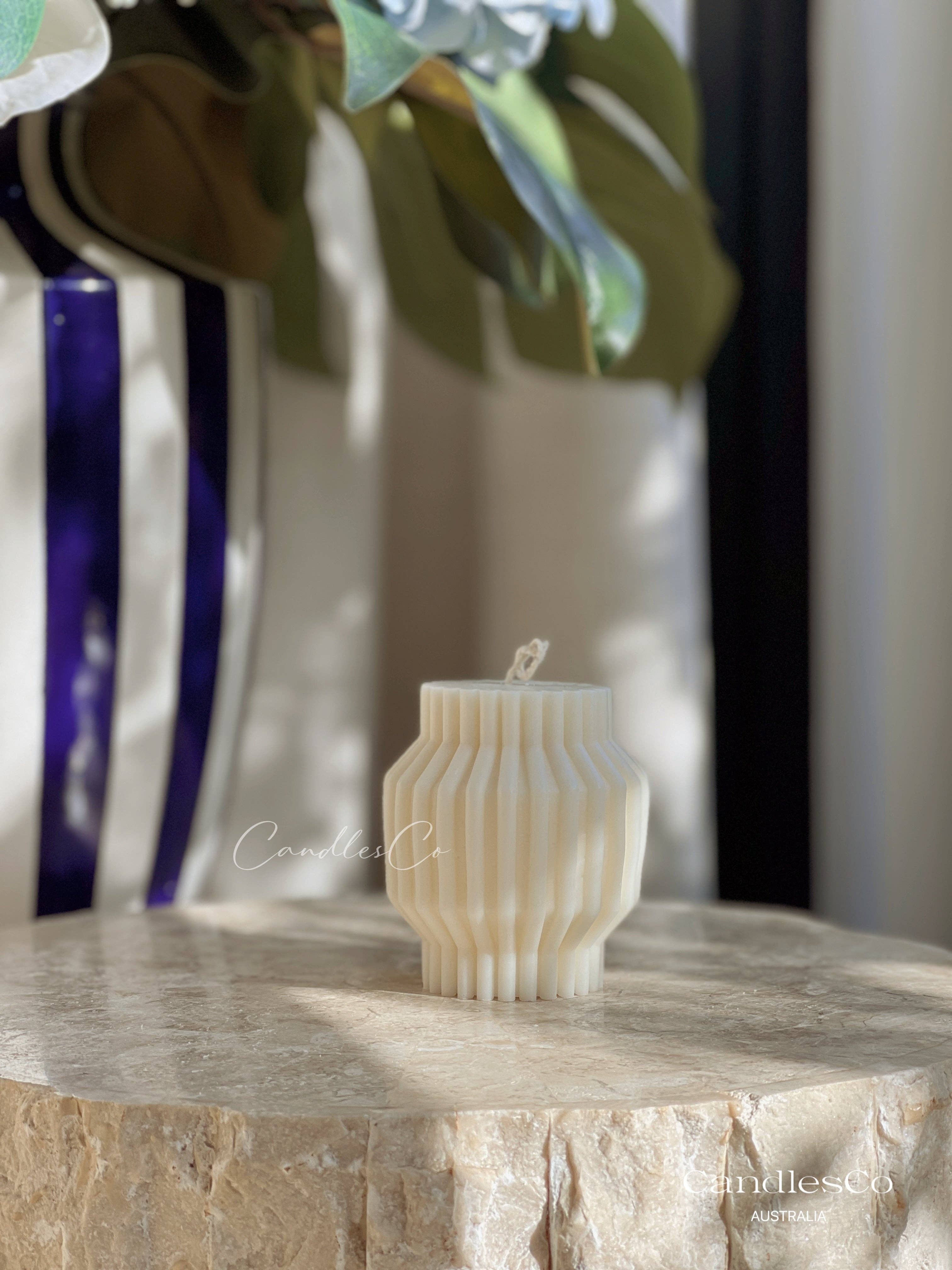 White Ribbed Bulb for wholesale on Faire2