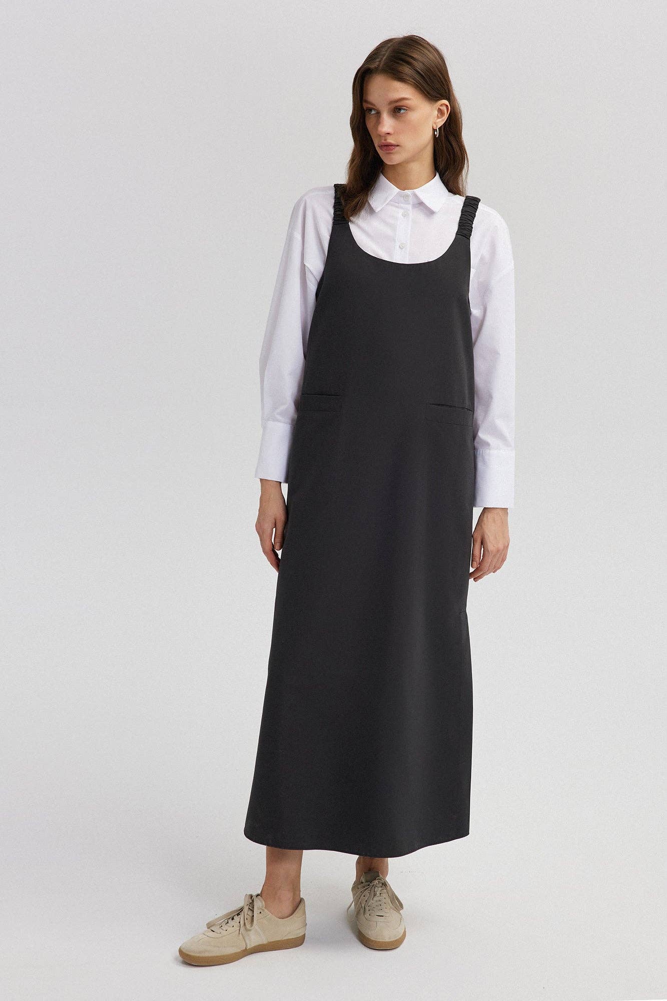 Black THICK STRAP GILET for wholesale on Faire3