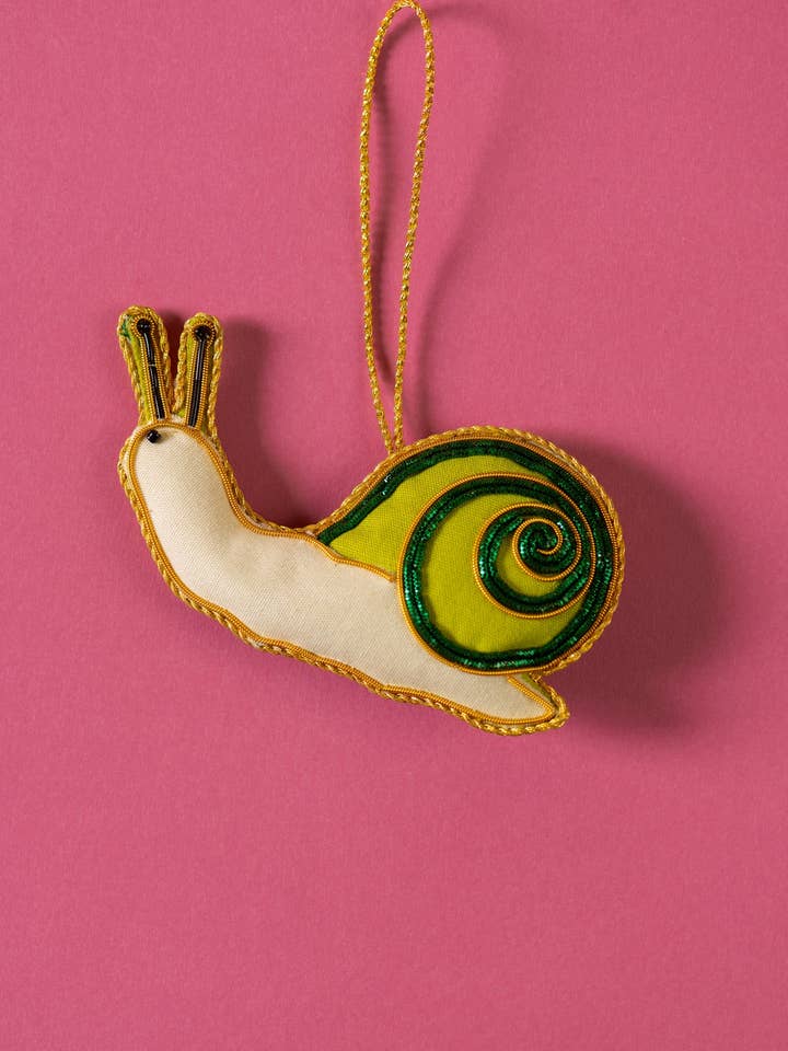 Decorazione a forma di lumaca (Senza plastica vergine) per la vendita all'ingrosso da parte di Ian Snow Ltd