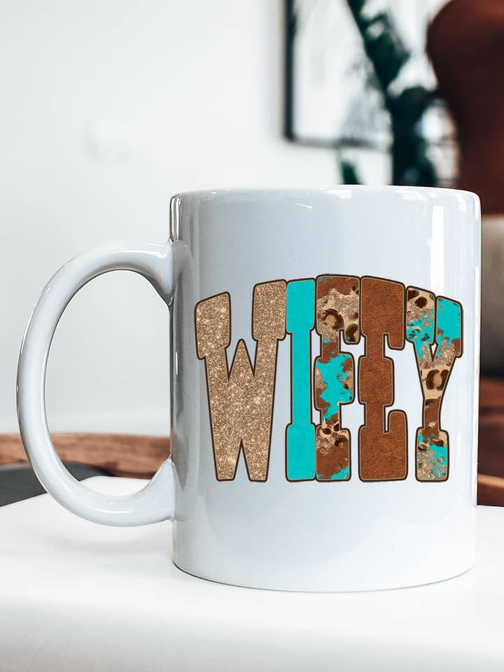 Mug en céramique Leopard Love Wifey pour la vente par Wholesale Accessory Market