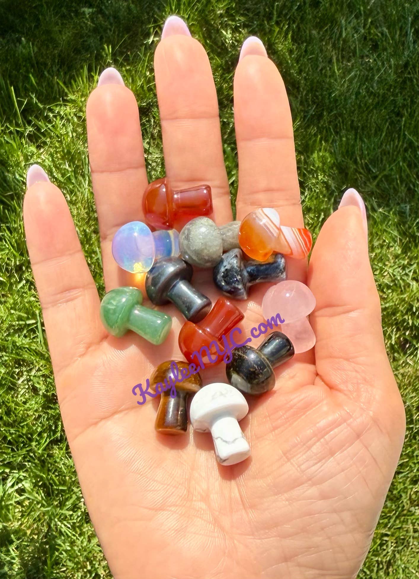 KayleeNYC – Engroshandel Spirituelle sten og krystaller – Blandet krystalsvamp 20mm helbredende krystaller helbredelse7