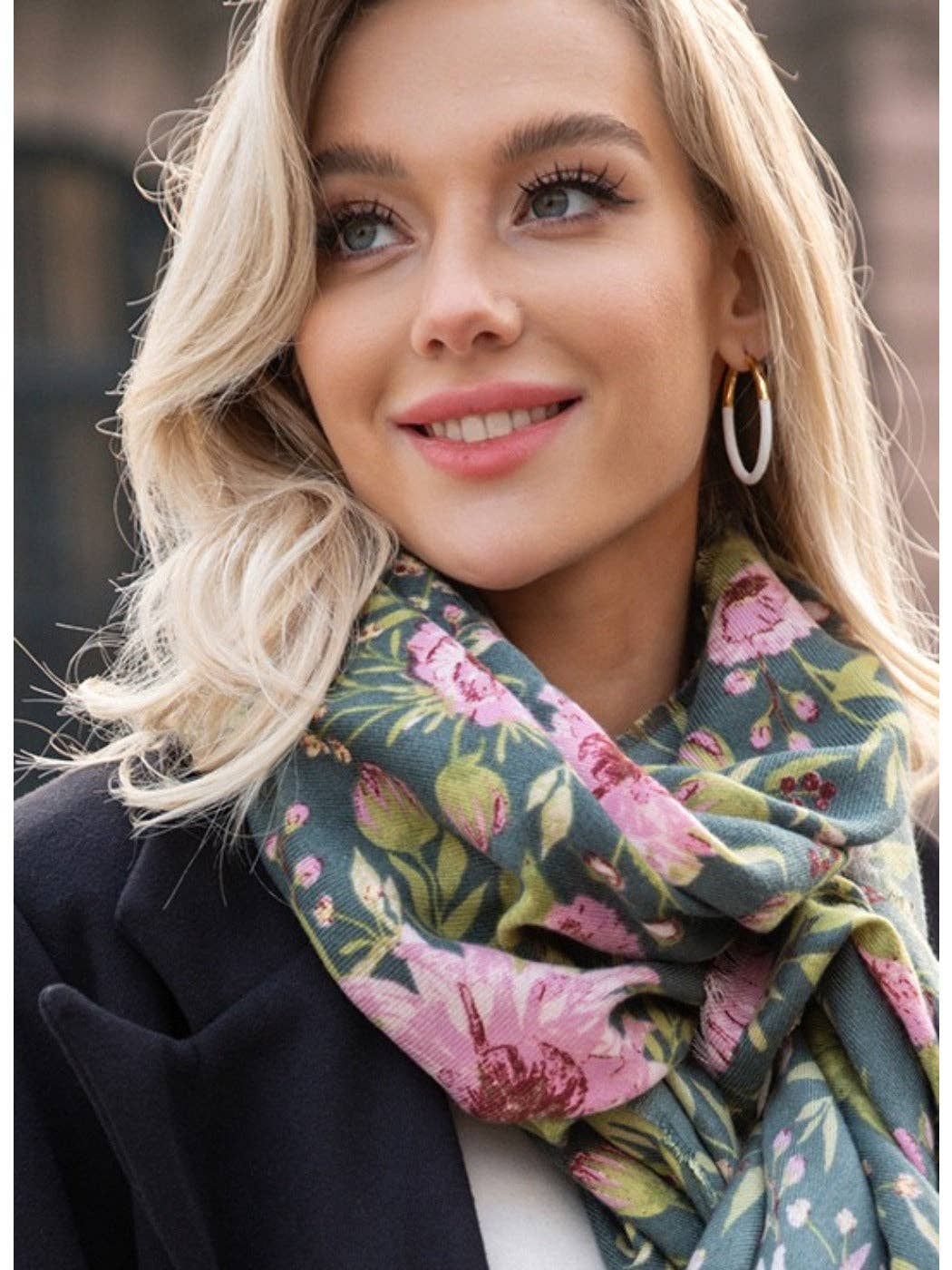 Funkyrel® Atzbranding Limited - Wholesale Scarf - Women's - Scarvii - Winter Floral Print Scarf & Shawl2