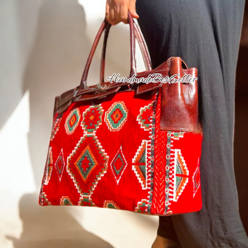 HandmadeBestSeller – Großhandel Weekender-Tasche – Unisex –  Handtasche aus marokkanischem Leder und Kelim — Artisan Crafted1