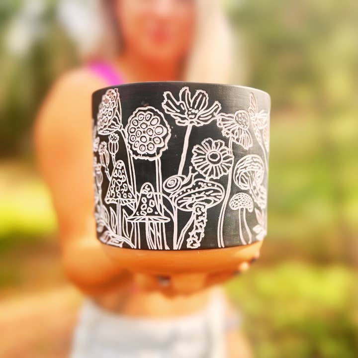 Simply Supplied Co - Wholesale Plant Pot - Terracotta Mushroom Planter | Artisanal Clay Pot
