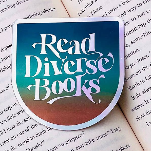 Autocollant Read Diverse Books pour la vente par Fables & Tales Co.