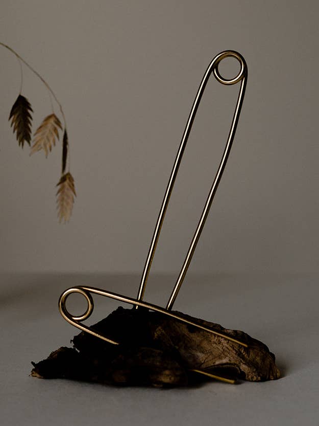 Safety Pin Hair Fork for wholesale by Vanderzee