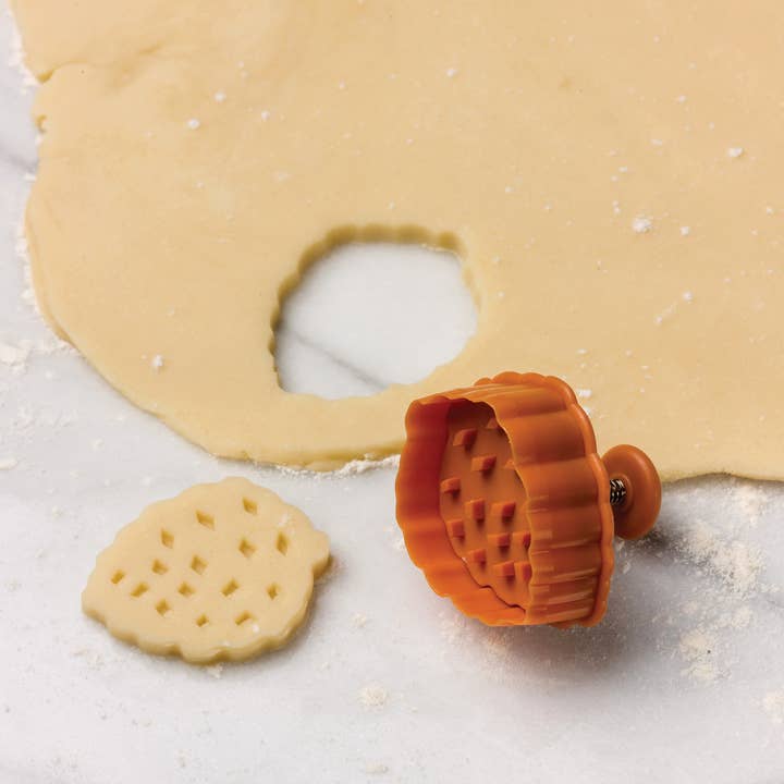 Fox Run Brands - Vendita all'ingrosso Stampi per biscotti - Fox Run Autumn Leaves - Tagliapasta per torte, 4,2 cm6