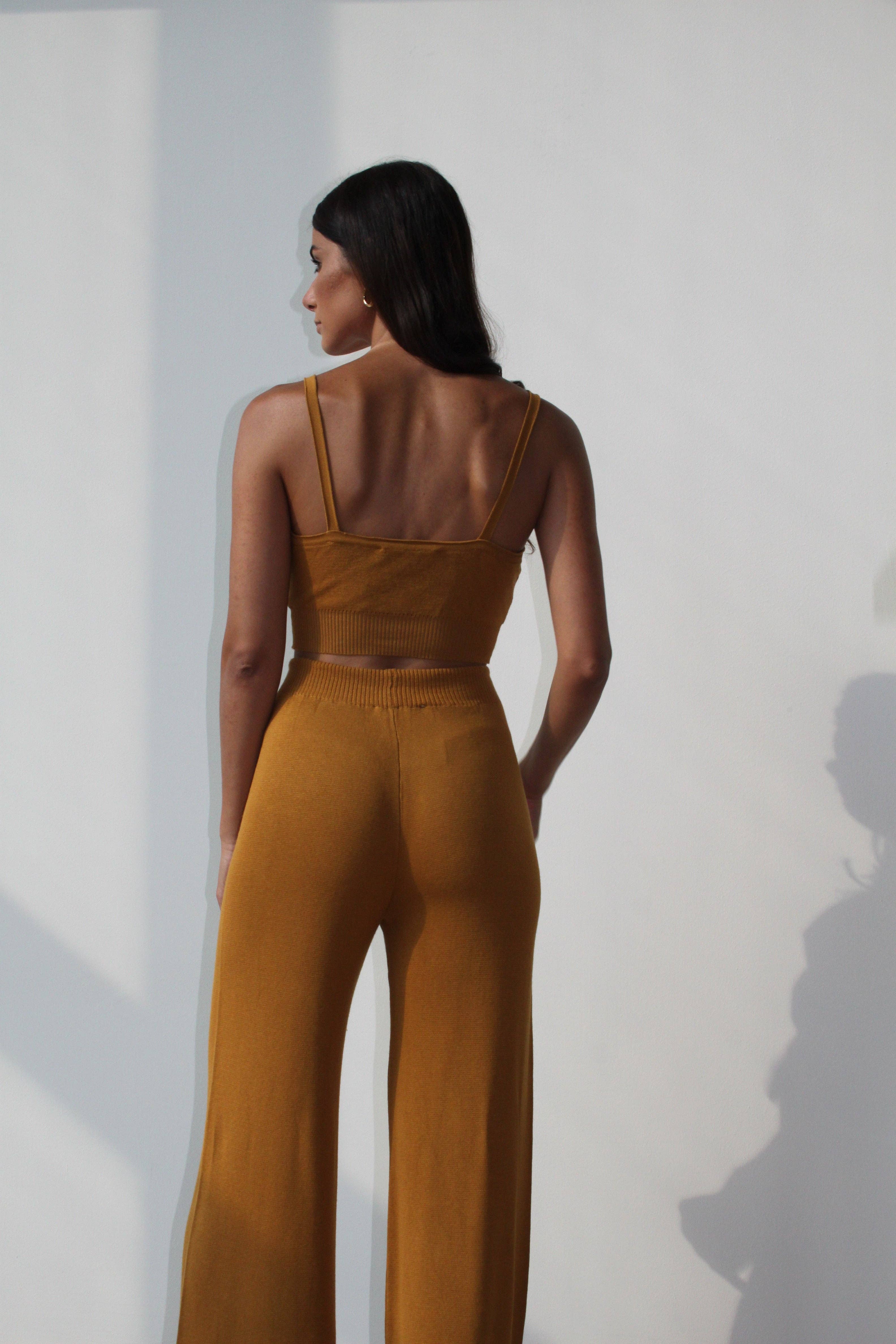 TENNÉ - Wholesale Knit Top - Women's - Knitted crop top - Camilla Top1