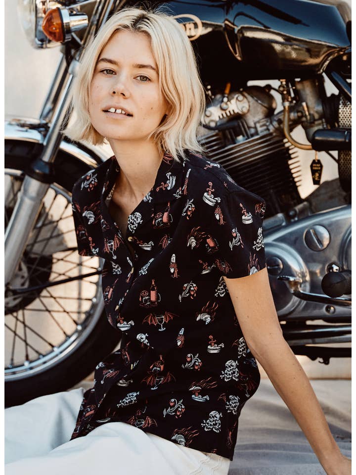 Pyknic - Wholesale Button Down Shirt - Unisex - Le Sigh French Wine Cheese Baguettes & Croissants Button-Up