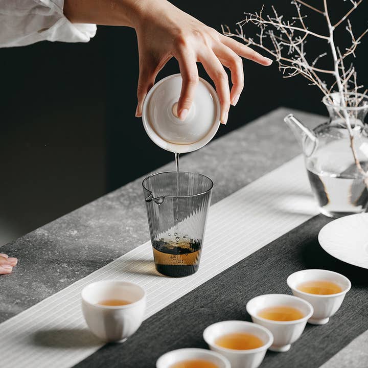 Gohobi (We cover U.S. import duties) – wholesale Coffee/tea cup – Gohobi Handmade White Porcelain Hand-embossed Chrysanthemum3