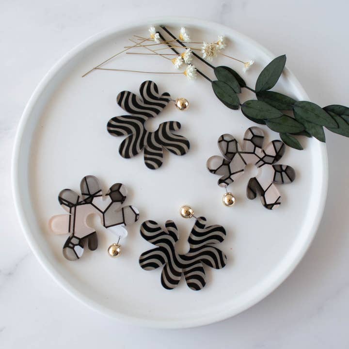 Tiepology - Venta al por mayor Pendientes de botón/aretes de poste - Pendientes de poste de ola de flores grandes9