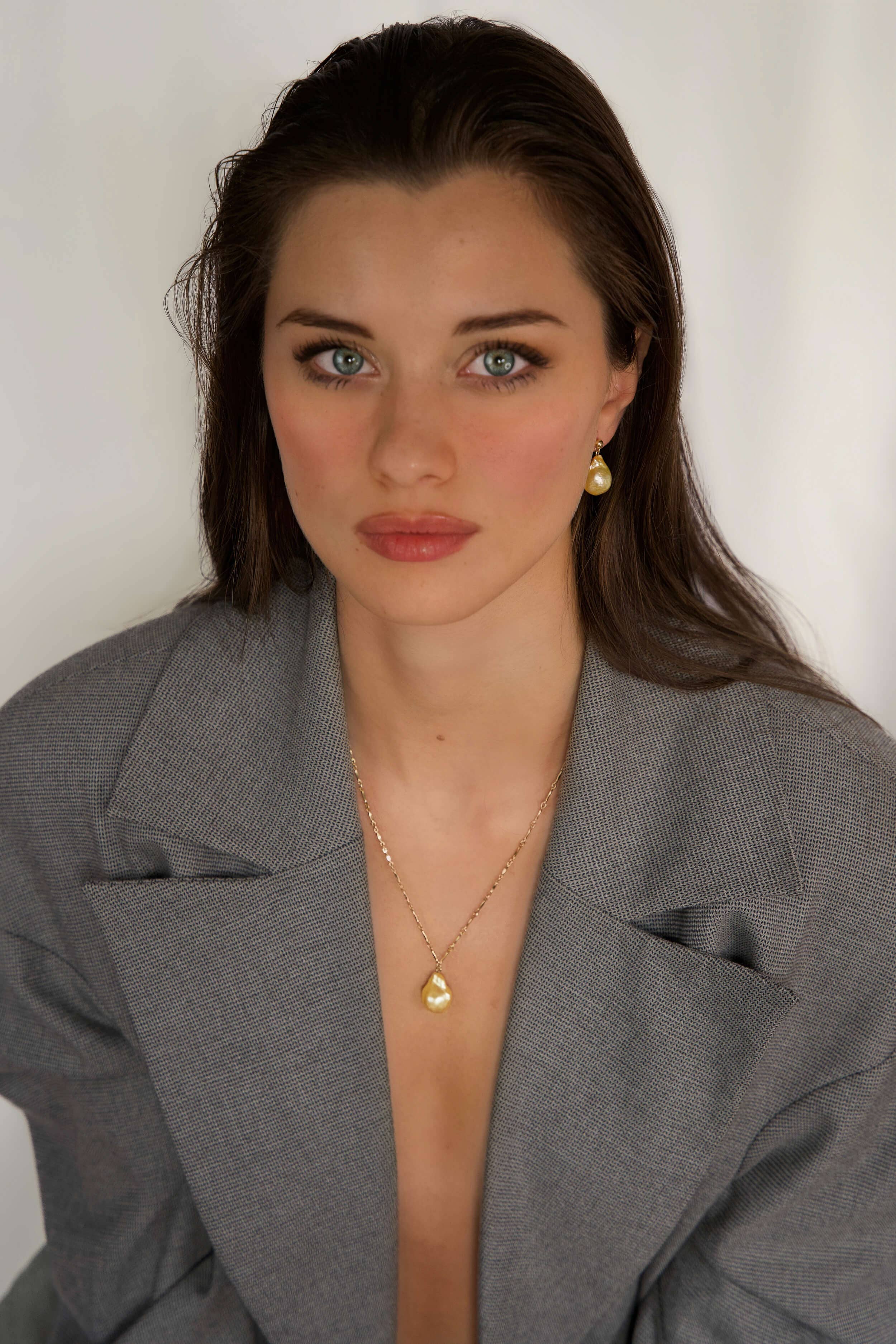 Katy Faye - Wholesale Pendant/Charm Necklace - Giada Gold Pearl Necklace2