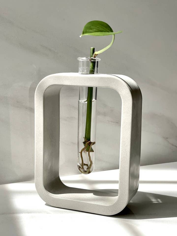 Cement rectangle pot plant for wholesale by Valiente New York