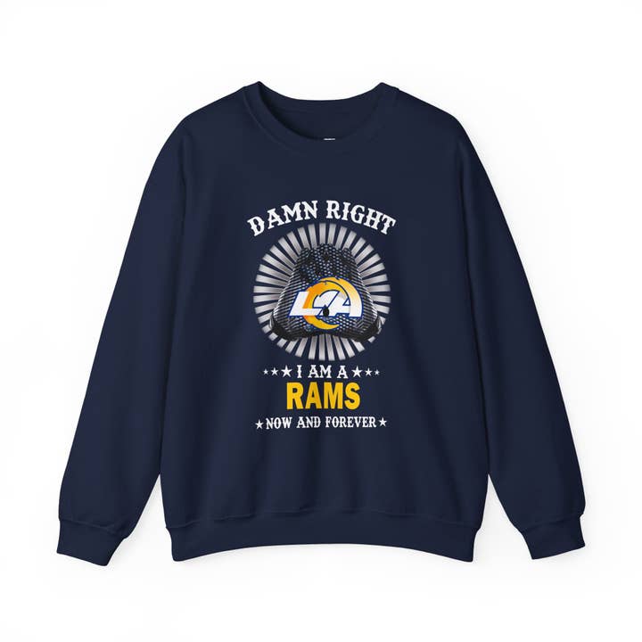 Sweat-shirt ras-du-cou personnalisé « Bien sûr que je suis fan des Rams » – Pull vintage de fan de football pour la vente par Le Paperie Co
