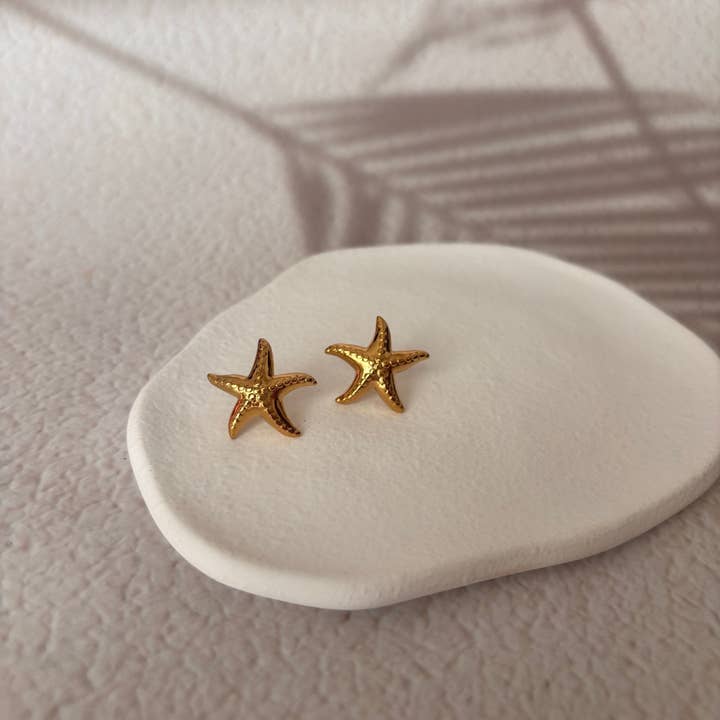 DUESTELLE ITALIA - Wholesale Stud/Post Earrings - Gold Coast - Starfish Stud Earrings Gold Waterproof4