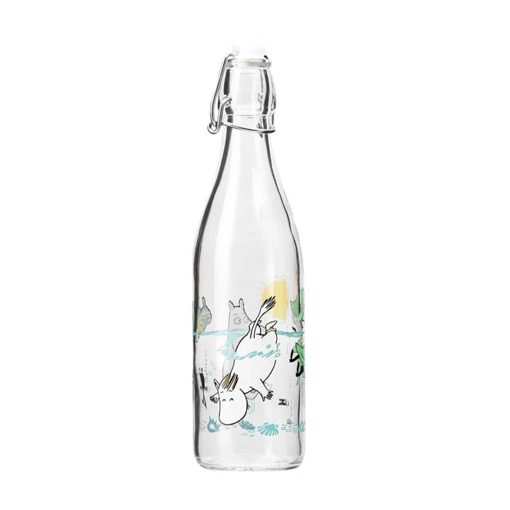 Treacle George (Muurla & Havi) – wholesale Milk/juice bottle – MOOMIN | Glass Bottle with clamp stopper | Fun In The Water | 0.5L
