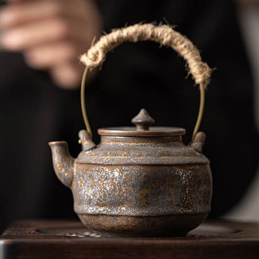 Gohobi Japanese Style Gilded Iron Glazed Teaopot for wholesale by Gohobi (We cover U.S. import duties)