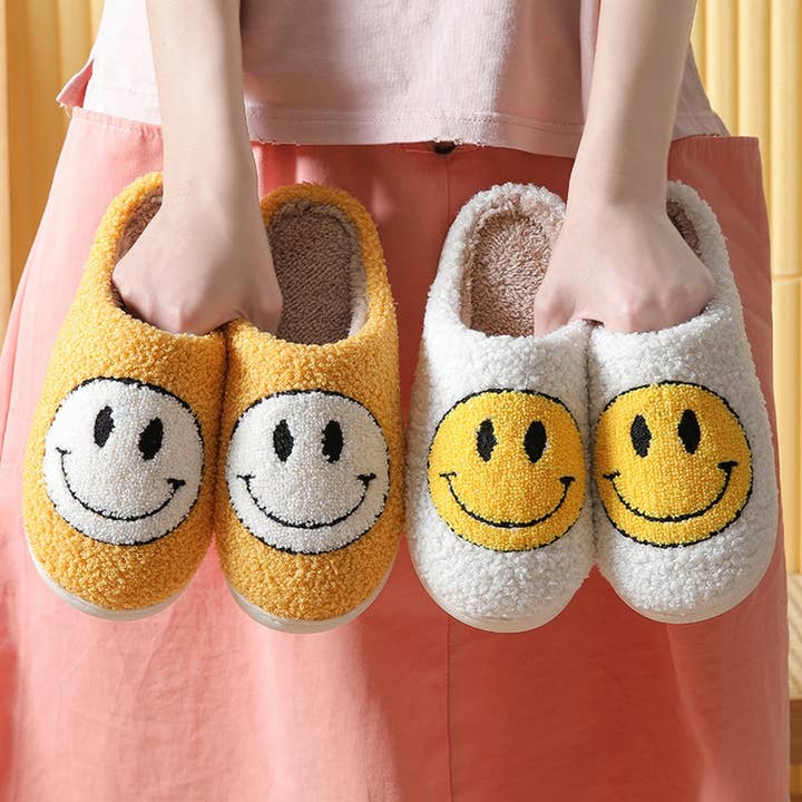 ACCITY - Wholesale Slippers - Women's - Cute Cartoon Smiling Face Fabric Slippers_CWSHS025419