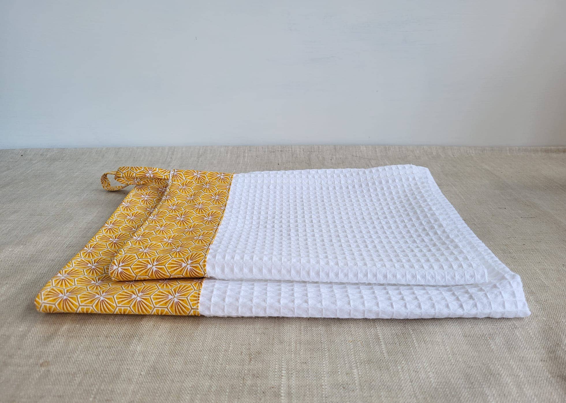 NS par Nathalie SEVE - Wholesale Tea Towel - Honeycomb Kitchen Towels, “Riad” Print2