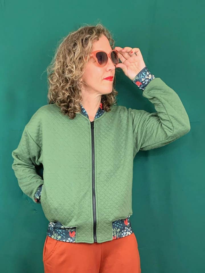 Jaqueta bomber Cristin verde oliva por atacado de La Compiano