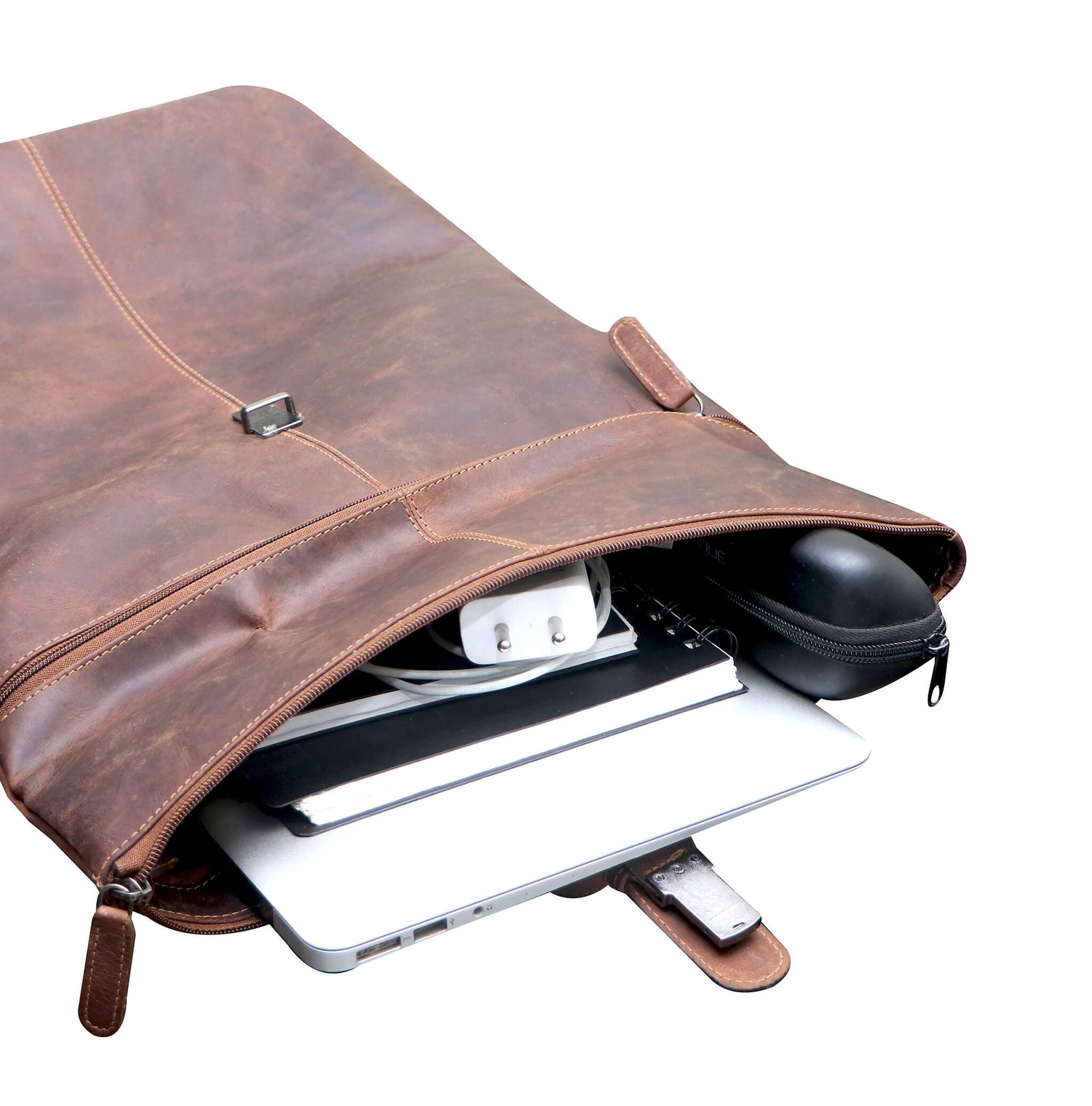 Greenwood - Wholesale Backpack - Women's - Sandy Small Rucksack with Rolltop Leather Rucksack Modern Women14