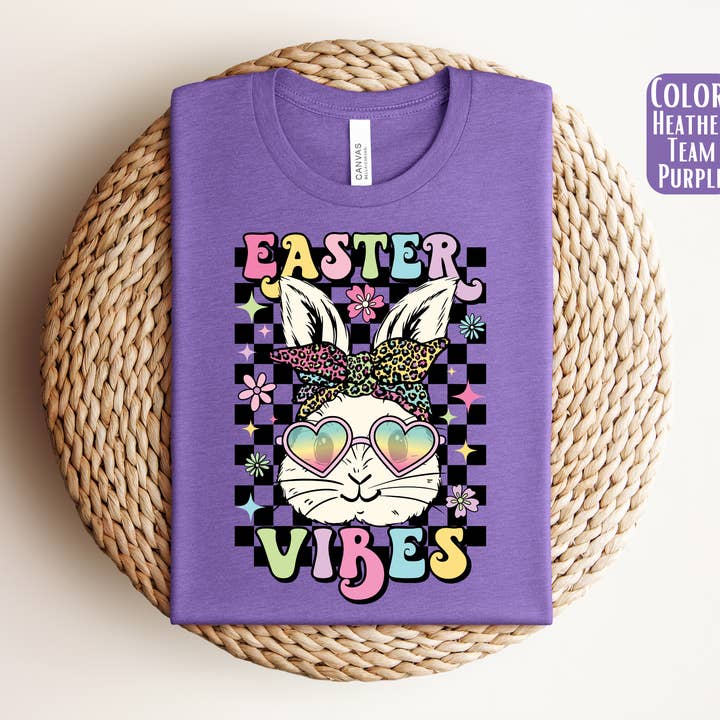 Camicia Bunny Easter Vibes - Camicia pasquale per la vendita all'ingrosso da parte di The Shirt Company