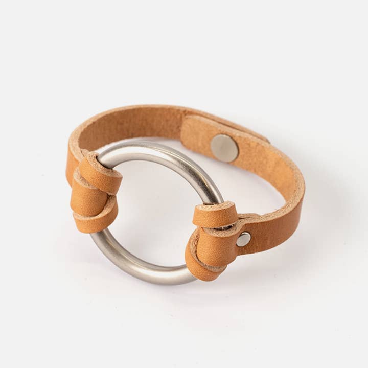Range Leather Co. - Wholesale Bangle Bracelet - Equestrian-Inspired Chinati O-Ring Leather Bracelet16