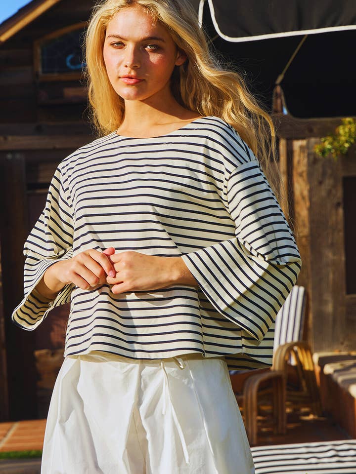 Black Off white IT2434 Boat Neck Oversized Striped Crop T-shirt for wholesale on Faire